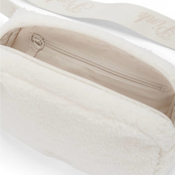 Victoria’s Secret PINK Plush Teddy Belt Bag | Cozy White Shell | NWT - Picture 3 of 3